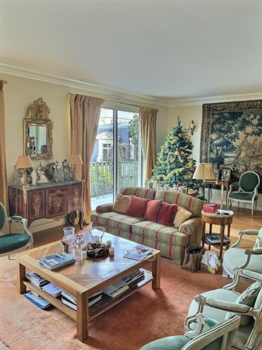 : Grand Calme Et Terrasse Appartement