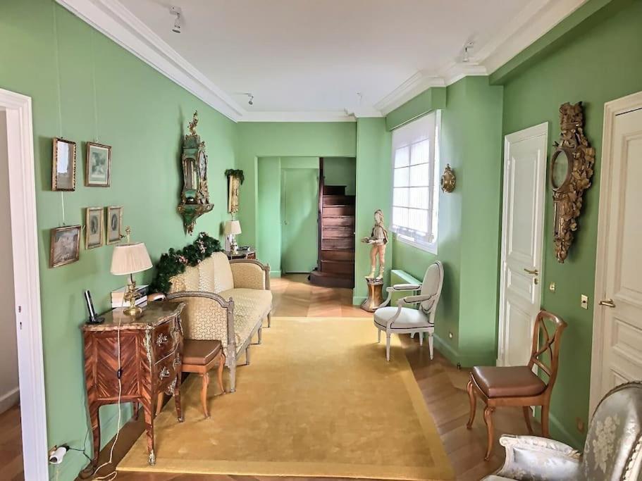 Appartement : Grand Calme Et Terrasse Paris